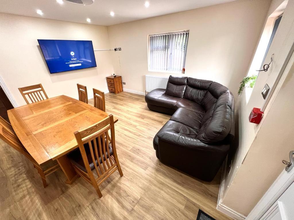 Nines Of Elegance At Castle Road Apartman Birmingham Kültér fotó