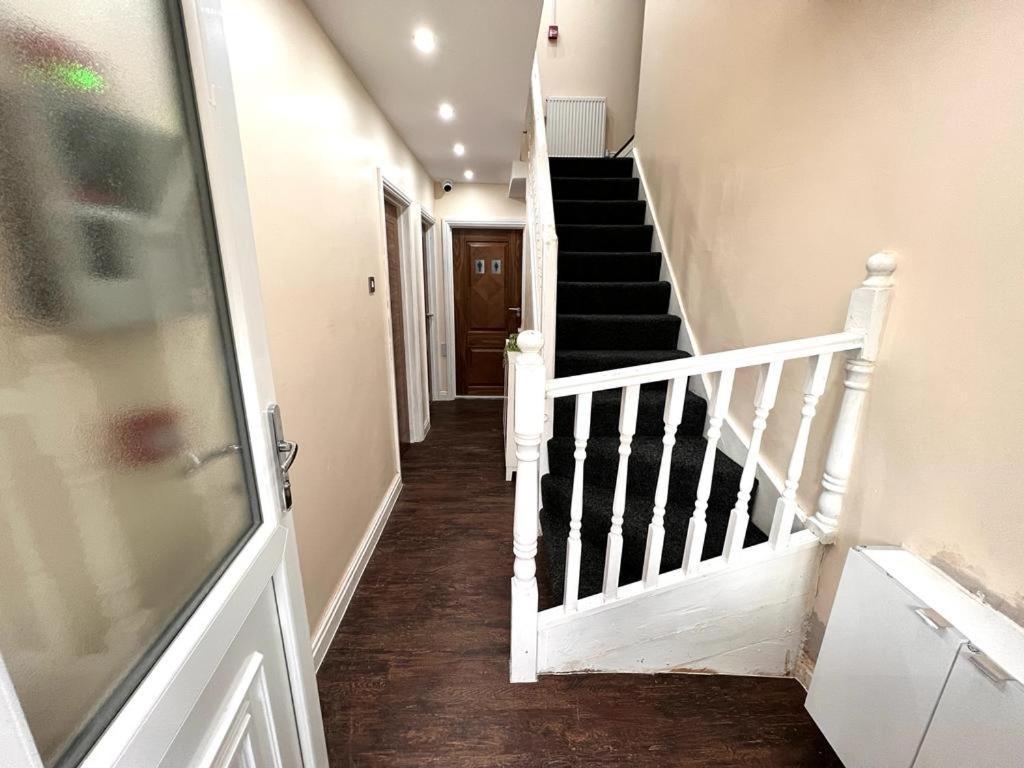 Nines Of Elegance At Castle Road Apartman Birmingham Kültér fotó