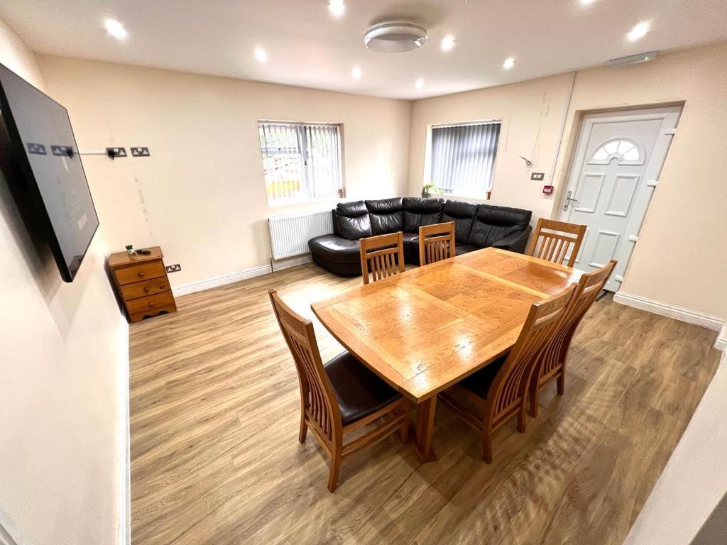 Nines Of Elegance At Castle Road Apartman Birmingham Kültér fotó