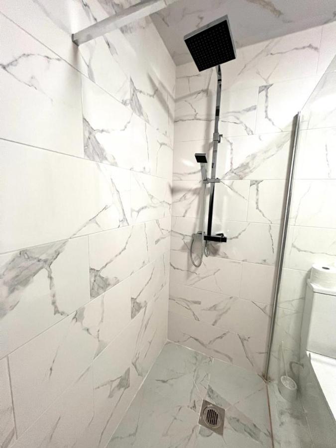 Nines Of Elegance At Castle Road Apartman Birmingham Kültér fotó