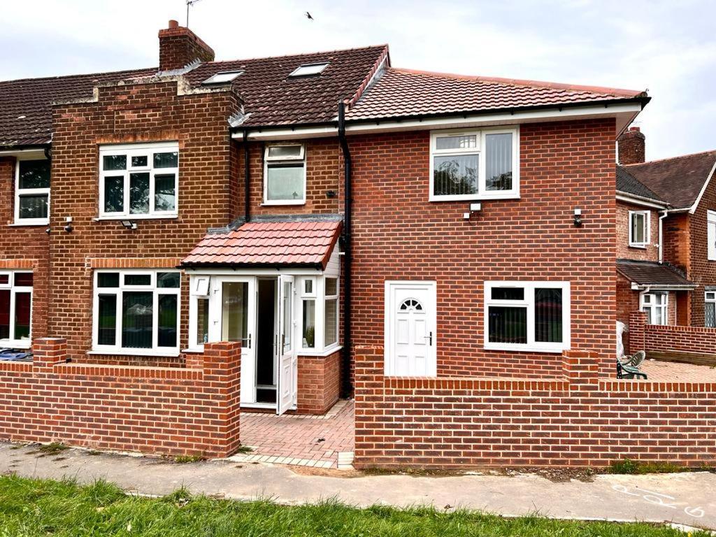 Nines Of Elegance At Castle Road Apartman Birmingham Kültér fotó